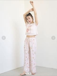 【極美品】SNIDEL HOME カクテルシャツ&ロングパンツのサムネイル
