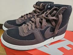 ※khさん専用 Nike スニーカー ブラウン/ブラック 新品のサムネイル