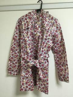 新品未使用  花柄レインウェアのサムネイル