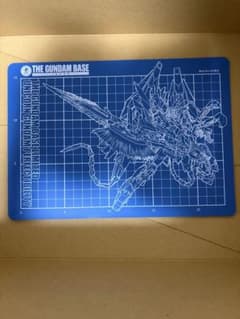 ユニコーンガンダム ペルフェクティビリティ カッター マットのサムネイル