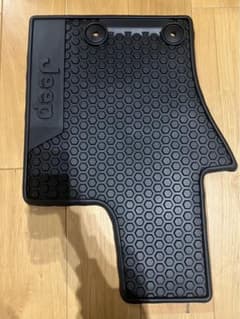 Jeep ゴム製フロアマット 六角形パターン　ラングラー　レネゲードのサムネイル