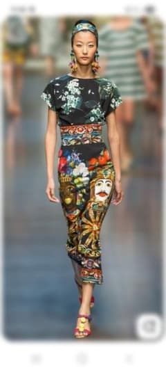 ⭐️DOLCE&GABBANAコレクションライン花柄半袖⭐️大人気セール