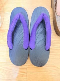 黒紫シンプル木製下駄のサムネイル