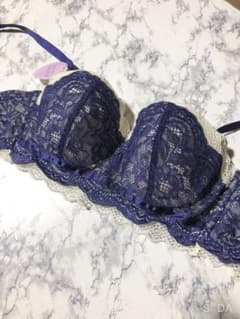 エメフィール  脇高ブラ　ハーフカップのサムネイル