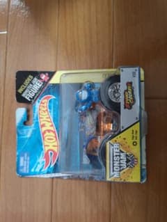 HOT WHEELS　MONSTER　JAM　ミニカーのサムネイル