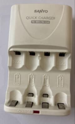 SANYO 급속 충전기 NC-M58 단 3 단 4 니켈 수소 동작 확인 완료
