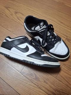 NIKE DUNK LOW ブラック ホワイト スニーカーのサムネイル