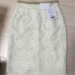 新品タグ付きレーススカートのサムネイル