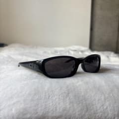 GUCCI サングラス GG2456/S ブラック ロゴ サイドプレート GUCCI サングラス GG2456/S ブラック ロゴ サイドプレート - メルカリ