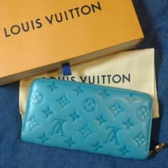 LOUIS VUITTON 青 レザー 長財布のサムネイル