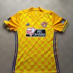 ド*ラ様  ベガルタ仙台 ユニフォーム 2XO ド*ラ様 adidas ベガルタ仙台 ユニフォーム 2XO - メルカリ