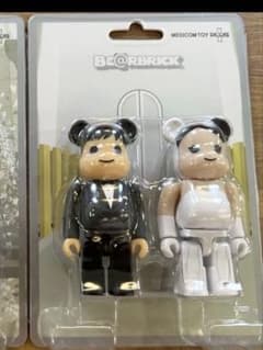 新品 BE@RBRICK ベアブリック グリーティング 結婚 100％ 2 - メルカリ