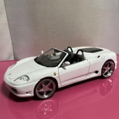 フェラーリ360 オープンカー ホワイト 1/18のサムネイル