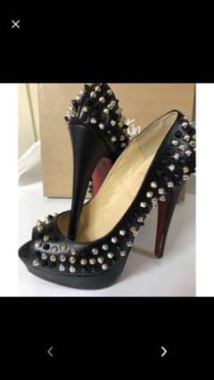 hutago様 Christian Louboutin パンプス スタッズ 38のサムネイル