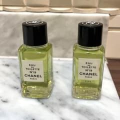 シャネル　No19 オードゥ　トワレット　未使用 19ml 2本セットのサムネイル