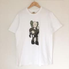 ユニクロ カウズ Tシャツのサムネイル