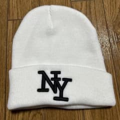 ホワイト ニット帽 NYロゴ刺繍のサムネイル