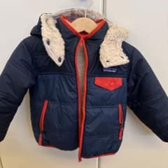 ｄ様専用　patagonia フード付きアウター ネイビー/レッドのサムネイル