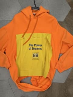 BALENCIAGA フード付きパーカー オレンジのサムネイル