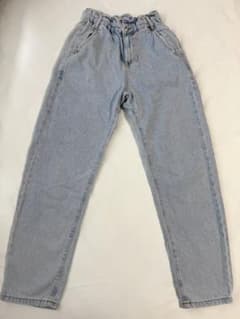 ZARA ハイウエスト デニムパンツ ライトブルーのサムネイル