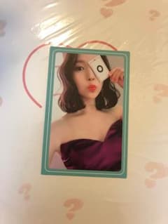 ［即購入可］ twice what is love トレカ ミナ 1枚のサムネイル