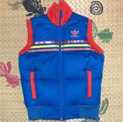 【最終出品】adidas アディダスダウンベストのサムネイル