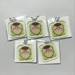 ちいかわ アクリミニ アクリルキーチェーン3 くりまんじゅうのサムネイル