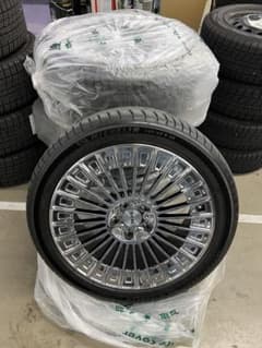 【超美品】TOM'S 20インチホイール5本セット(MICHELINタイヤ付) 超美品】TOM'S 20インチホイール5本セット(MICHELINタイヤ付) - メルカリ