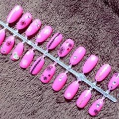激安♡ピンクネイルチップのサムネイル