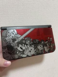 new Nintendo 3DS LL 赤/黒 キャラクターイラスト付きのサムネイル