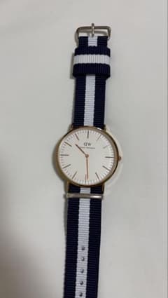 Daniel Wellington 腕時計のサムネイル