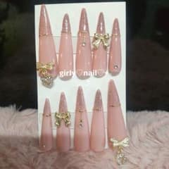 ロングスティレット♡ゆらゆらチャーム♡ガーリー♡ネイルチップ ♡+。♪