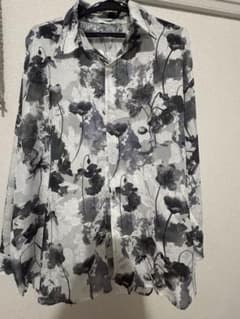 HARE 花柄 シアーシャツ モノトーンのサムネイル