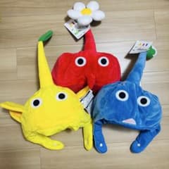 【タグ付き美品⭐︎】ピクミンなりきり帽子3点セット　赤青黄のサムネイル