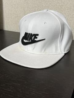 NIKEキャップのサムネイル