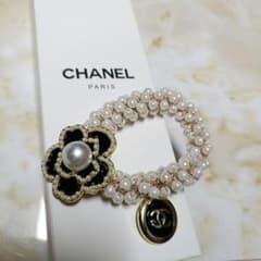 CHANEL フラワーモチーフ ヘアゴム 黒 - メルカリ