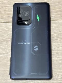 【美品】本体BLACK SHARK 5 Pro 256GBのサムネイル