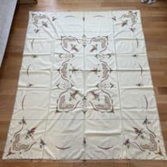 大判テーブルクロス　プレースマットセット 上海　花柄刺繍 大判テーブルクロス プレースマットセット 上海 花柄刺繍 - メルカリ