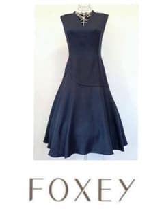 ☆FOXEYフォクシーVネックワンピースダークネイビー38☆ - メルカリ