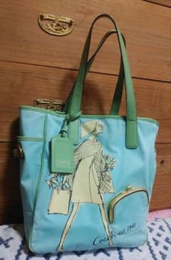 COACH ボニーカッシン - メルカリ