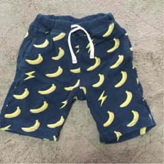 半ズボンのサムネイル
