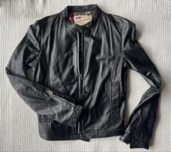 ◾️美品ライダースジャケット　レザージャケットのサムネイル