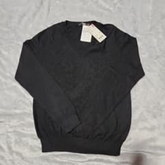 ユニクロ　UNIQLO コットンカシミア　 ブラック Vネックセーター Mのサムネイル