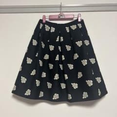スカートのサムネイル