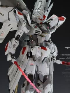 フリーダムガンダム　MG 1/100　徹底改修・全塗装　完成品 フリーダムガンダム MG 1/100 徹底改修・全塗装 完成品 - メルカリ
