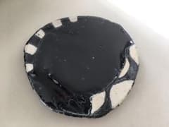 アーティスティックな益子焼の小皿　16cmのサムネイル