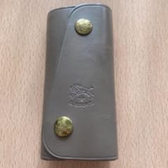 IL BISONTE グレー レザー キーケース - メルカリ