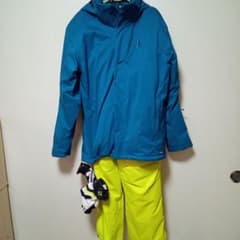 SALOMONフリースタイルスキー、スノボウェアのサムネイル