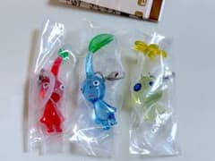 赤　青　ヒカリ　ピクミン　めじるしアクセサリー　３点　セット　ガチャ