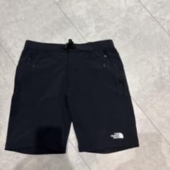 THE NORTH FACE ブラックショートパンツのサムネイル